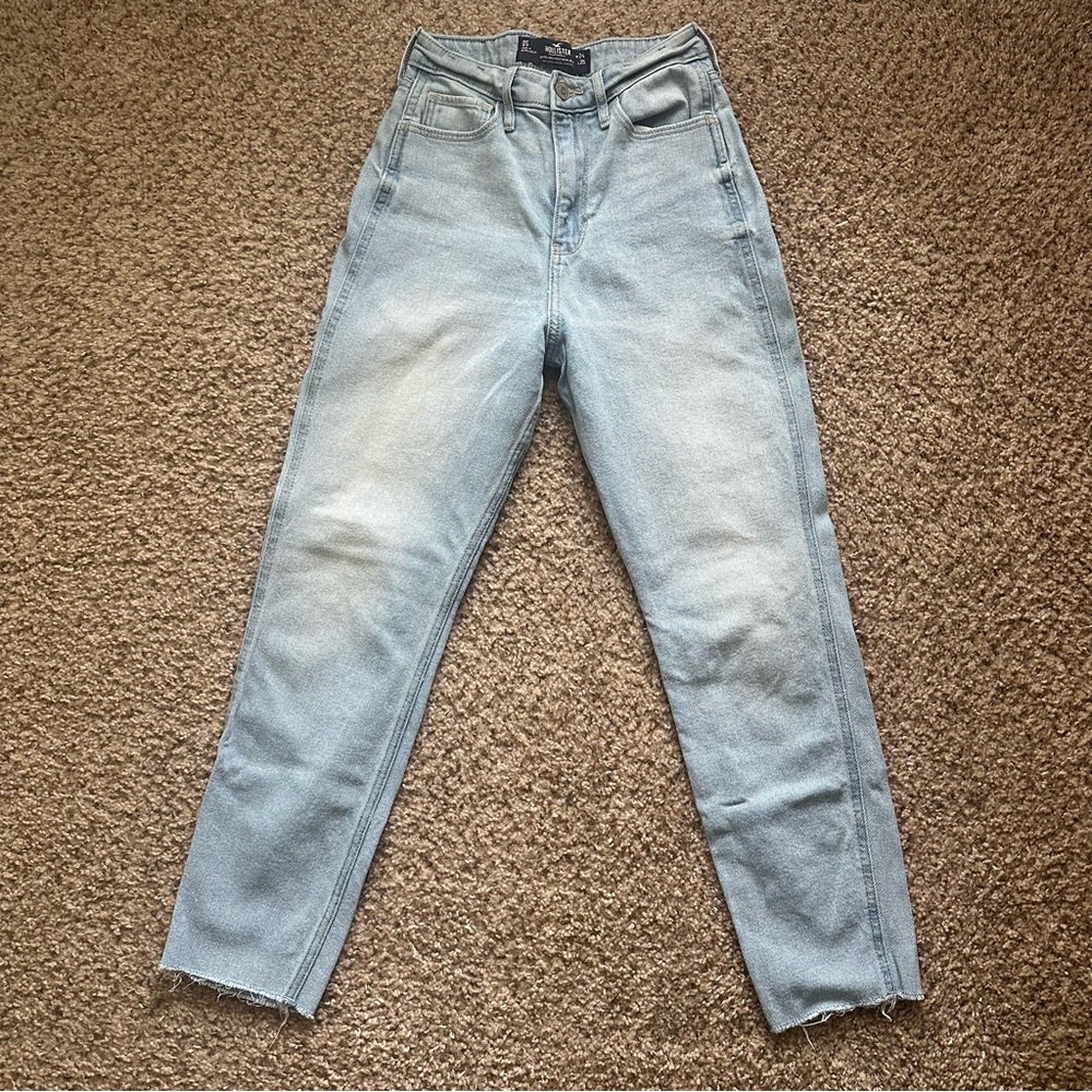 Hollister Light Blue Distressed Mom Jeans Bundle 2 pair!  size 0 / 1 short EUC - Picture 7 of 8